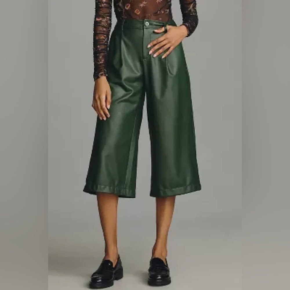 Anthropologie Faux Leather Capris Culottes Cropped US 8